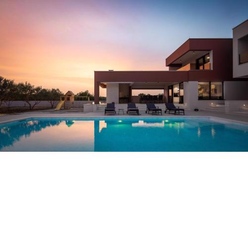 Beautiful Villa Scallop