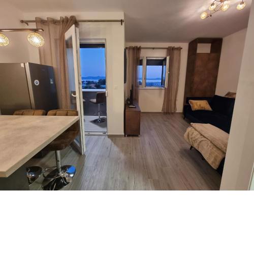 Beautifull studio apartment Bell with balcony and sea view in Zadar