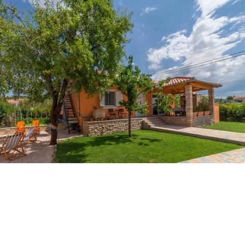 Bella Casa