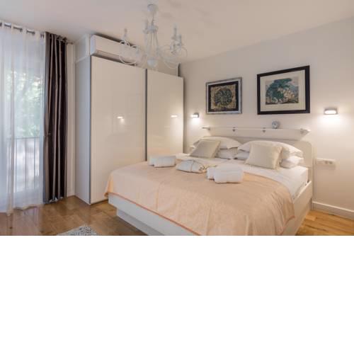 Bella Vista apartment