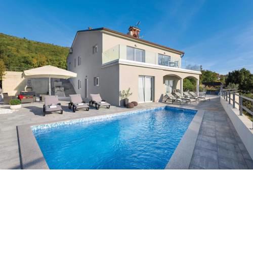 Bella Vista