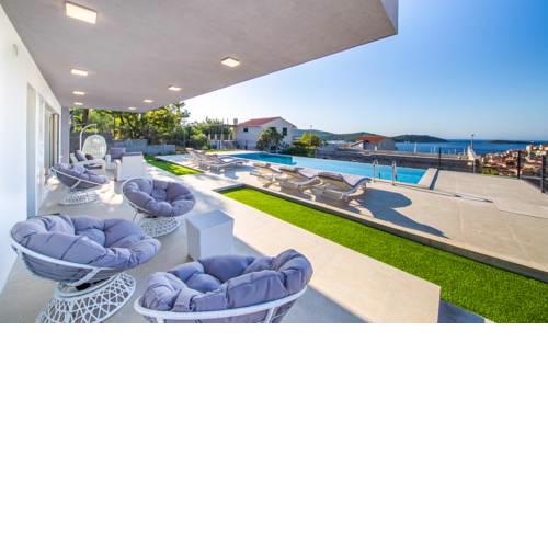 Blue Villas