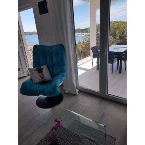 Blue paradiso