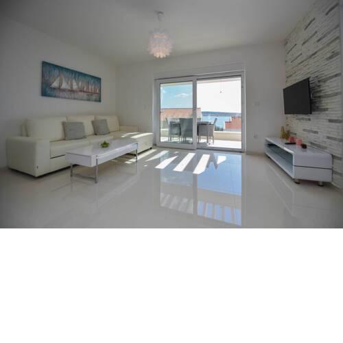 BlueBay Apartments