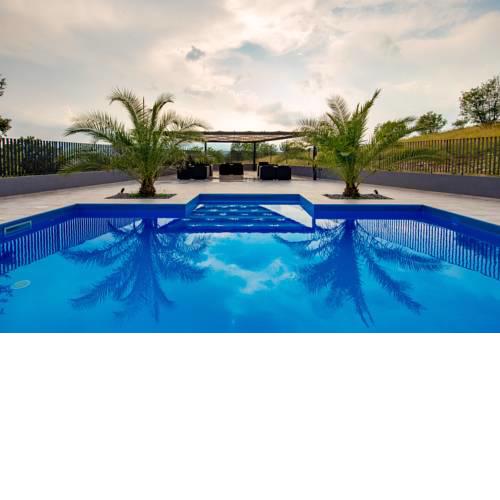 Boa Luxury Aparthouse with swimming pool
