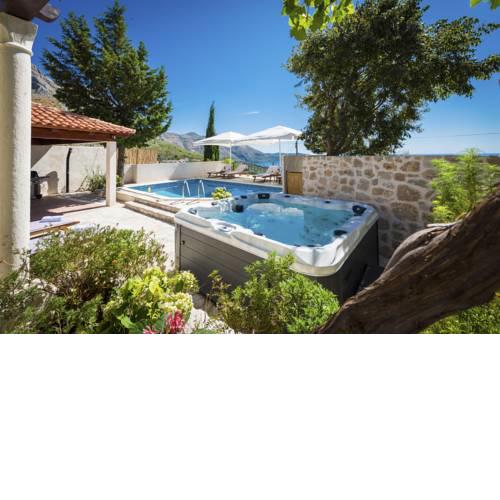 Brasina Villa Sleeps 6 Pool Air Con WiFi