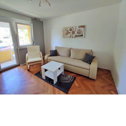 Bright & Cozy Pula