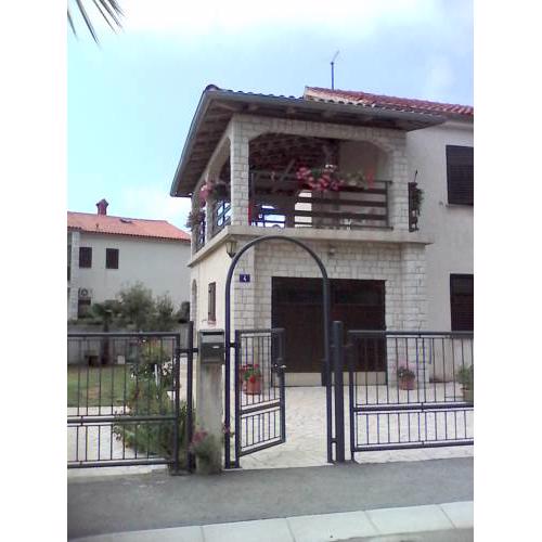 Buba Apartment