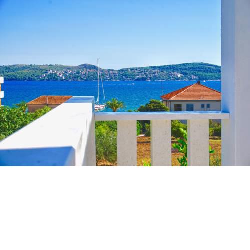 Calma apartments