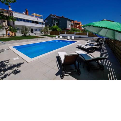 Cancar Apartments
