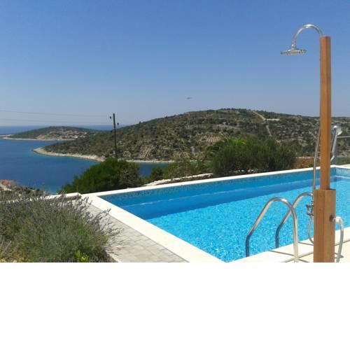 Captain's Villa Seadream