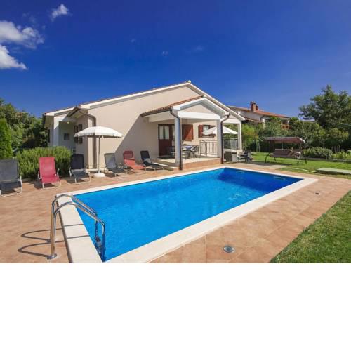 Spacious Holiday Home with Swimming Pool in Labin