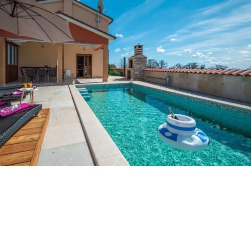 Casa Manera