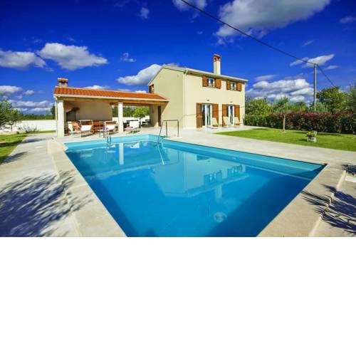 Casa Mondo