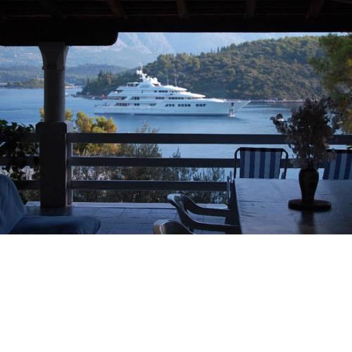 Charming Apartment few steps from beach