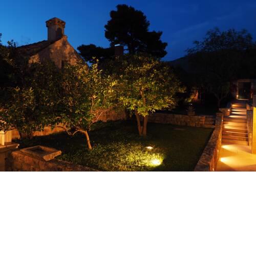 Charming apartment for 2+2 pax in Cavtat