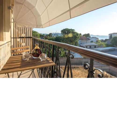 City harbour deluxe suite