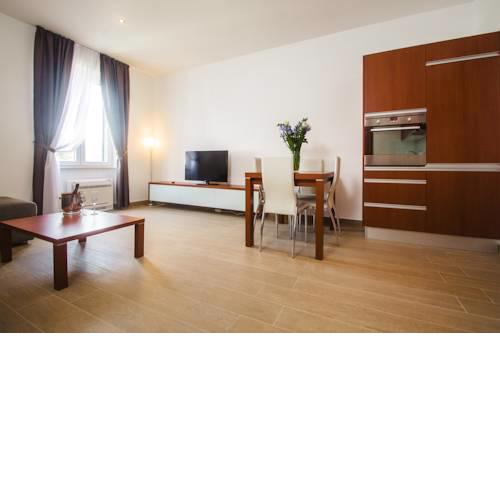 City Pads Apartment