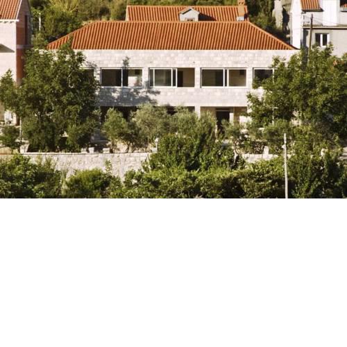 Country House Pansion