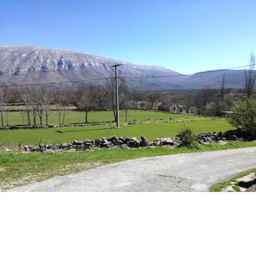 Country vacation house Vrlika - Jezevic