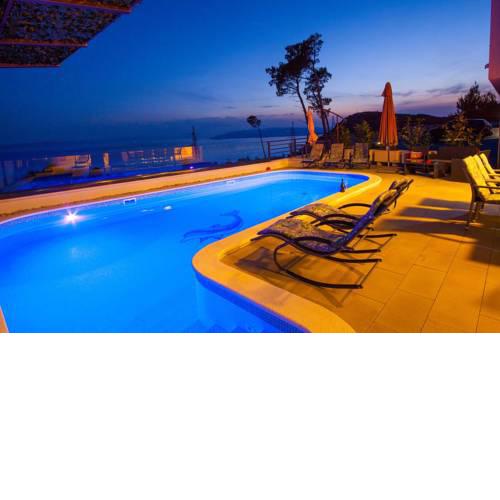 ctma128/Newly built, modern and beautiful villa with private pool