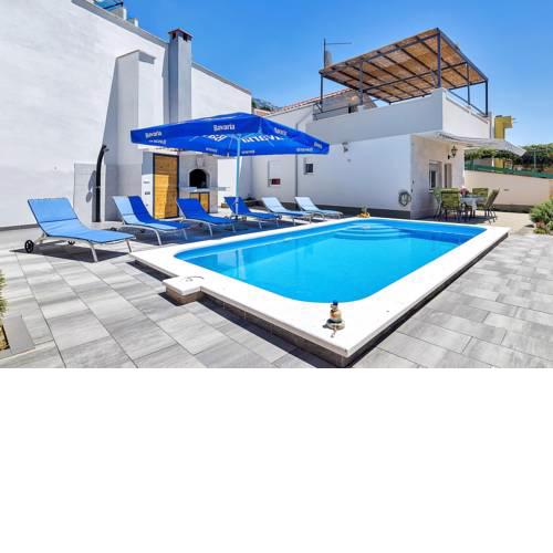 ctma214/ Holiday home with private pool