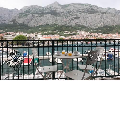 ctma292 Apartment in the center of Makarska for 3 + 1 persons