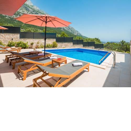 ctma300-Dream Villa with private pool for 6 + 2 persons