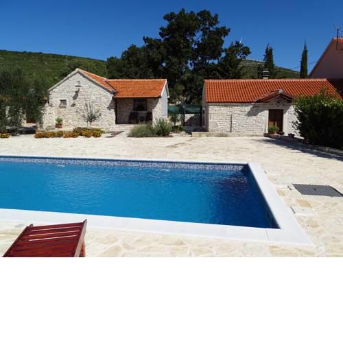 Dalmatian country house Irena