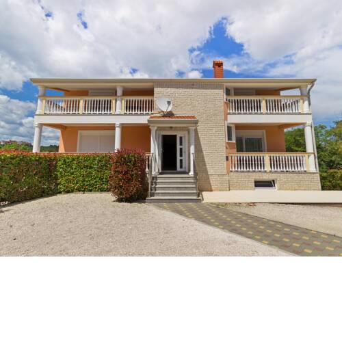 Delicate Apartment in Banjole near Beach Centinera