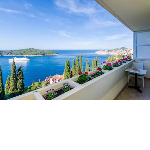 Deluxe Sunset Room, view of the Old Town&free parking&10 minutes walk to the Center