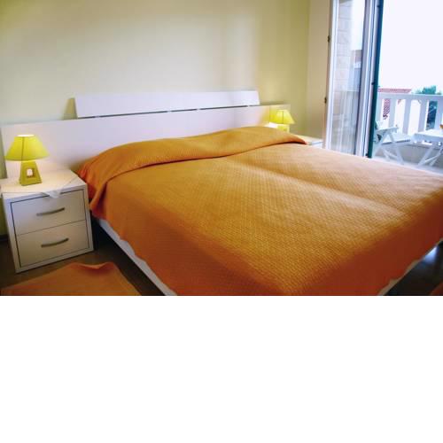 Double Room Bol 2873b