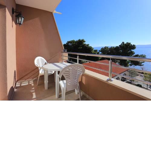 Double Room Duce 16407b