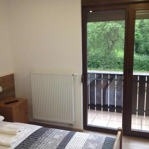 Double Room Jezerce 17768c