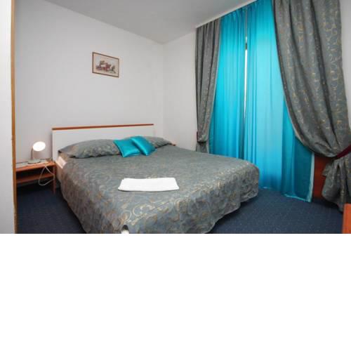 Double Room Metajna 3305h