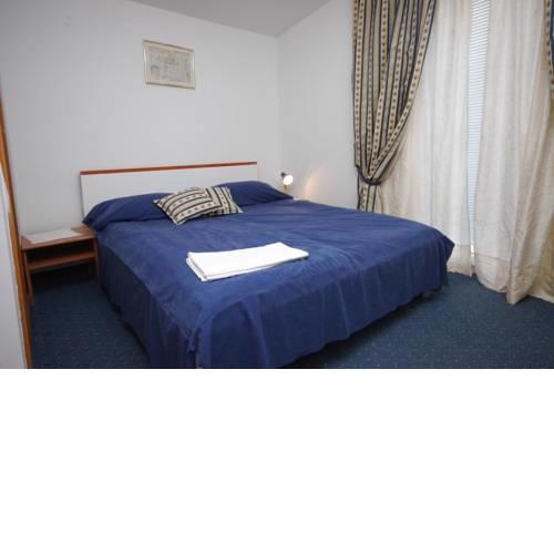 Double Room Metajna 3305o