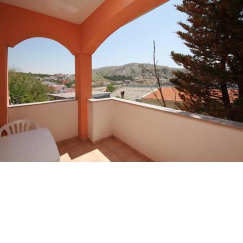 Double Room Metajna 6487c