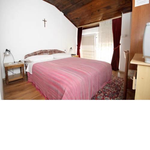 Double Room Preko 8180g