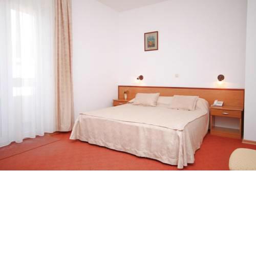 Double Room Starigrad 3333e
