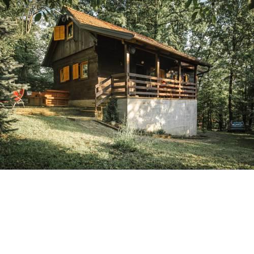 WOODEN HOUSE near the River Kupa