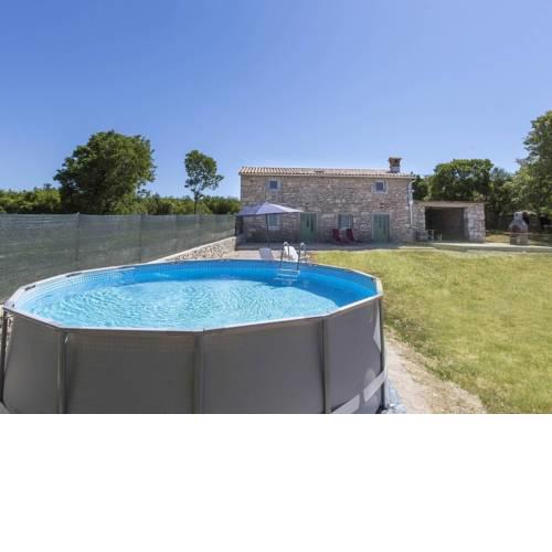 Beautiful Rustic Holiday Home with Swimming Pool in Labin