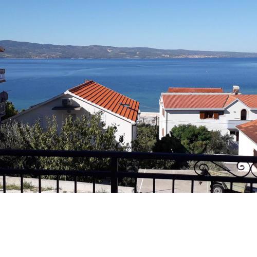 Family apartment and terrace with a sea view
