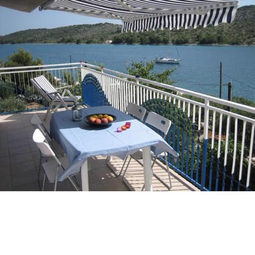 Family friendly apartments with a swimming pool Kaprije - 17692