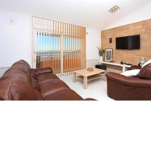 Family friendly apartments with a swimming pool Klis, Split - 17986