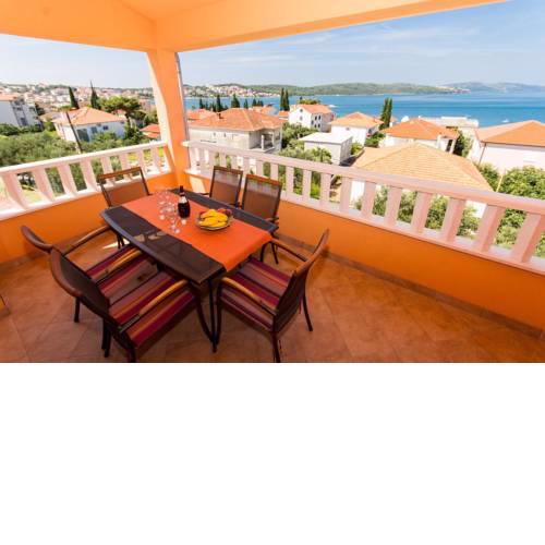 Family friendly apartments with a swimming pool Okrug Gornji, Ciovo - 16901