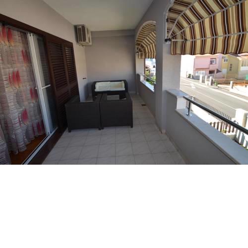 Family friendly apartments with a swimming pool Zadar - 16336