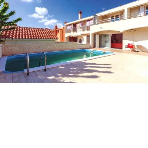 Family friendly apartments with a swimming pool Zadar - Diklo, Zadar - 16493