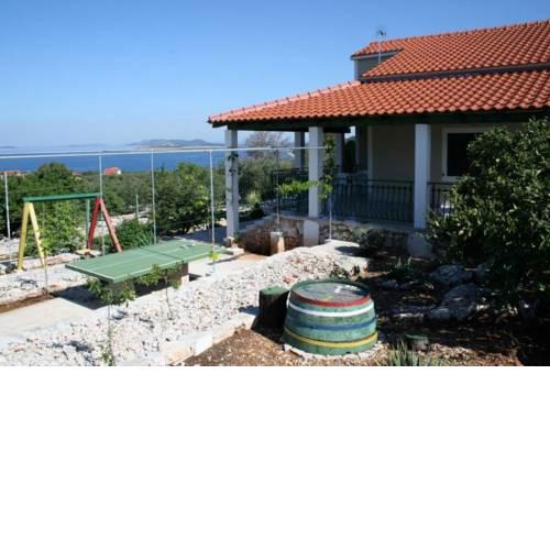 Family friendly house with a parking space Primosten - 17979