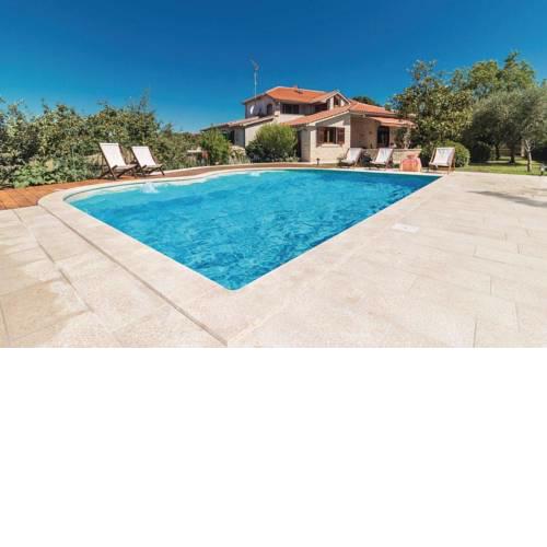 Family friendly house with a swimming pool Loborika, Pula - 14132