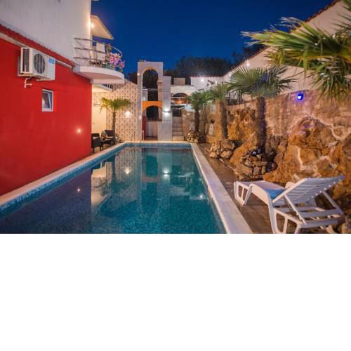Family friendly house with a swimming pool Sibenik - 17931
